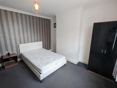 Room Leicester Street in Kettering