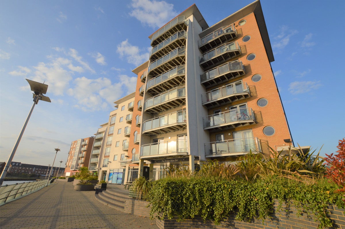 Flat Caelum Drive in Colchester