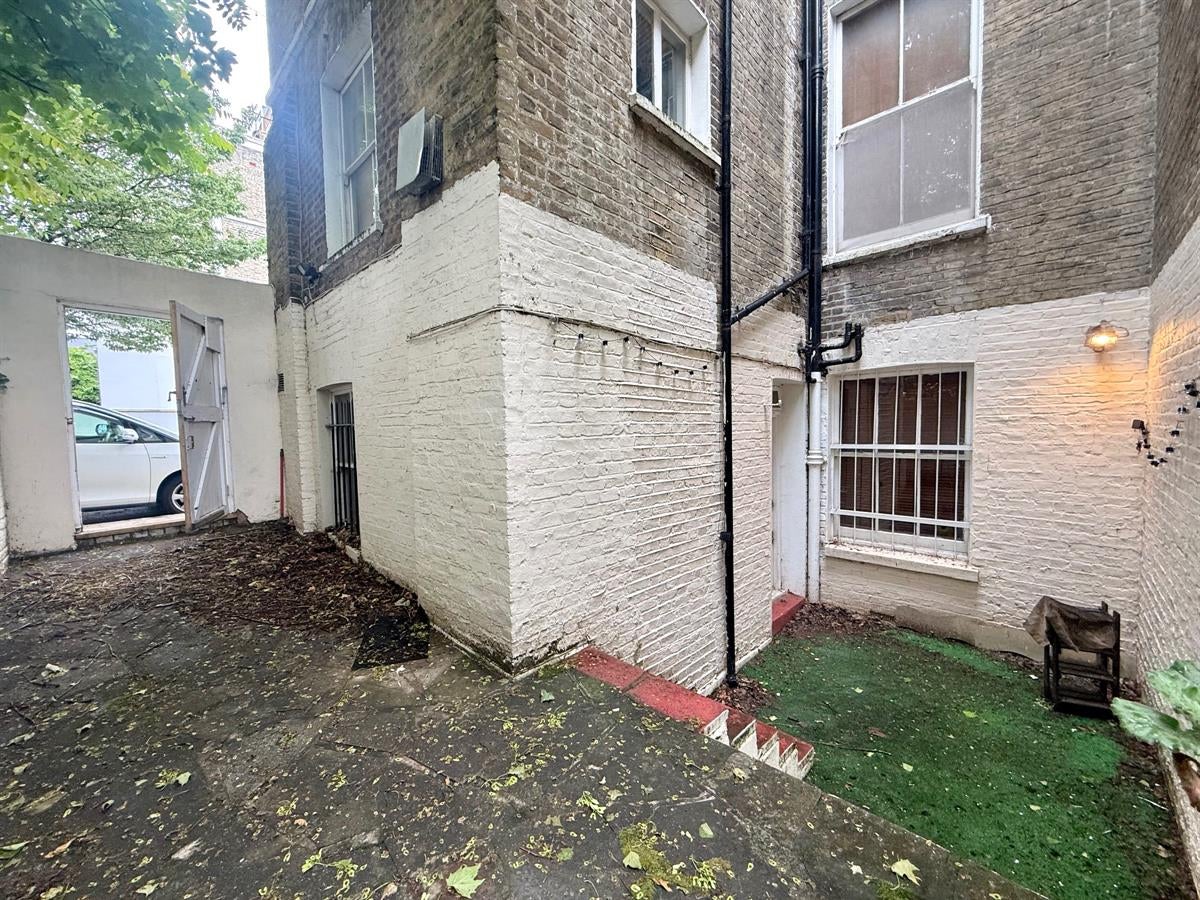 Flat Sutherland Avenue in City of Westminster