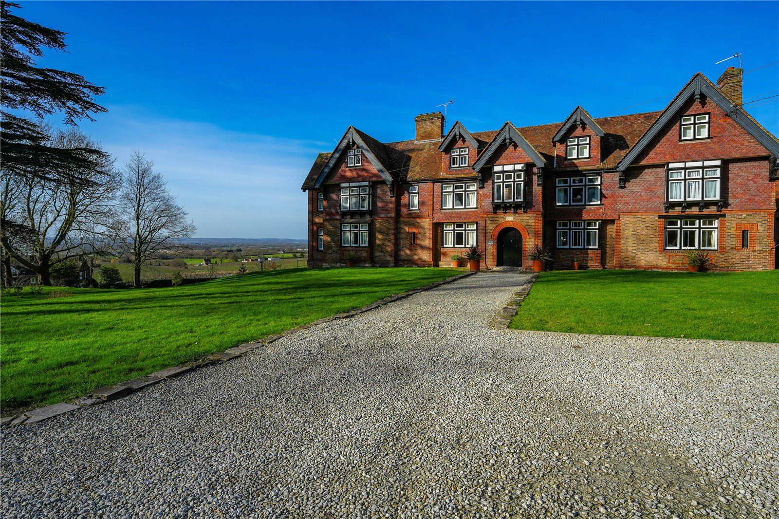 Flat Linton Hill in Maidstone