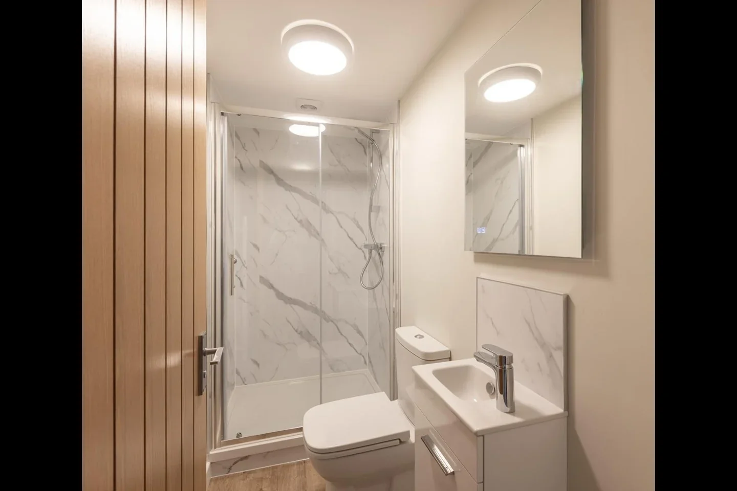 Room Dene Street in Mole Valley