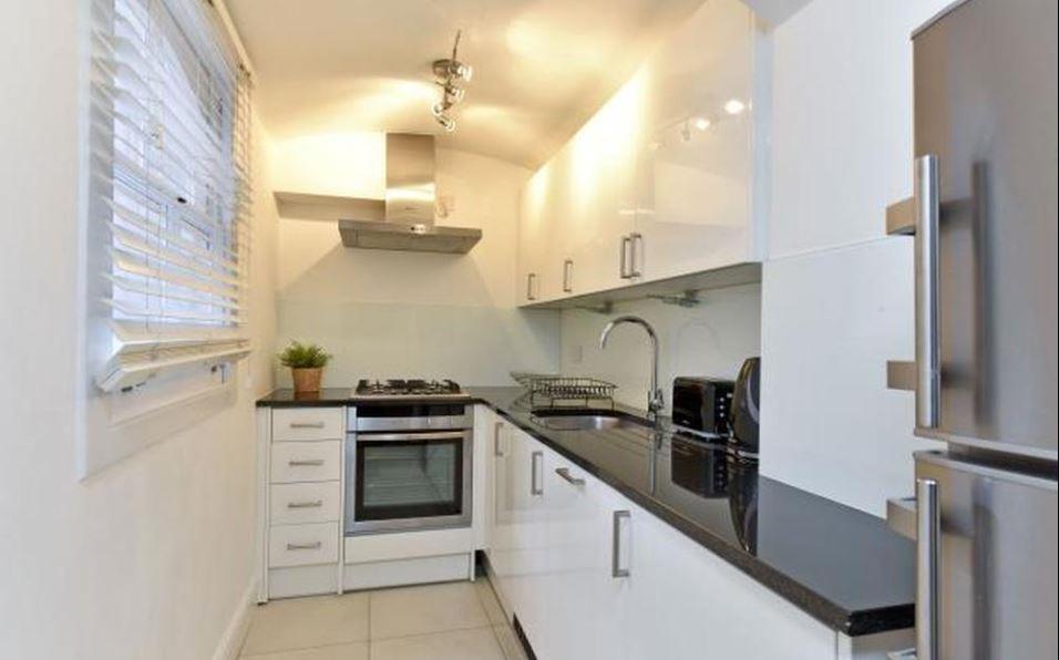 Flat Belgrave Road in City of Westminster