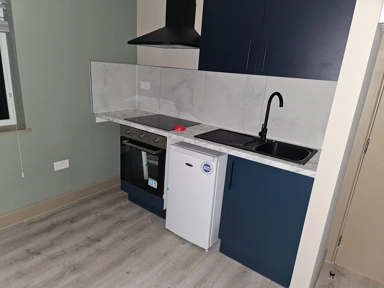 Flat Cleeve Road in Mole Valley