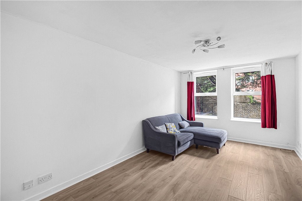 Flat Leroy Street in Greater London