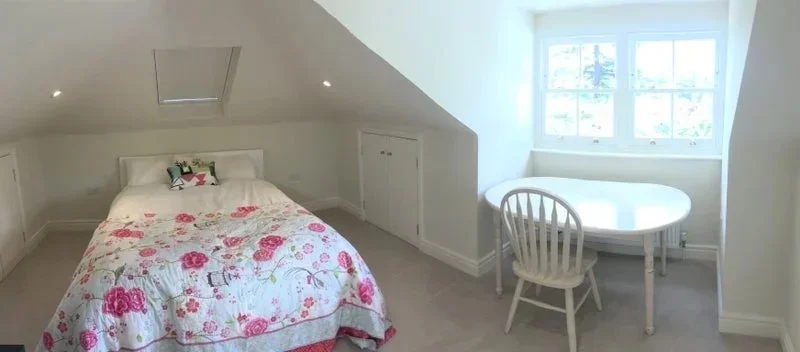 Room Guildown Road in Guildford