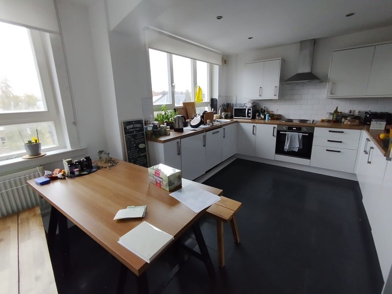 Room Lowther Terrace in Glasgow