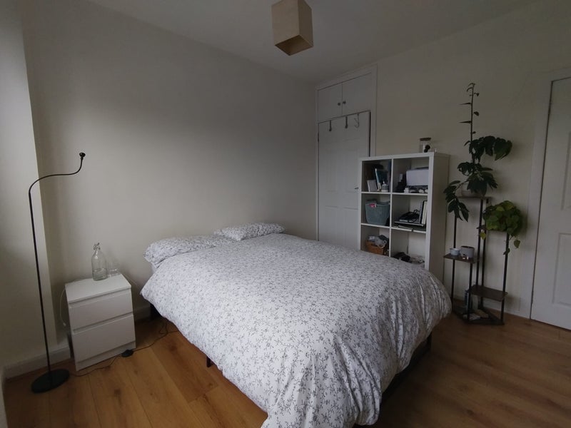 Room Lowther Terrace in Glasgow