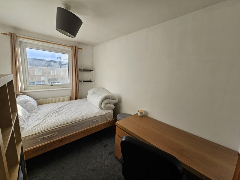 Room Stockport Road in Manchester