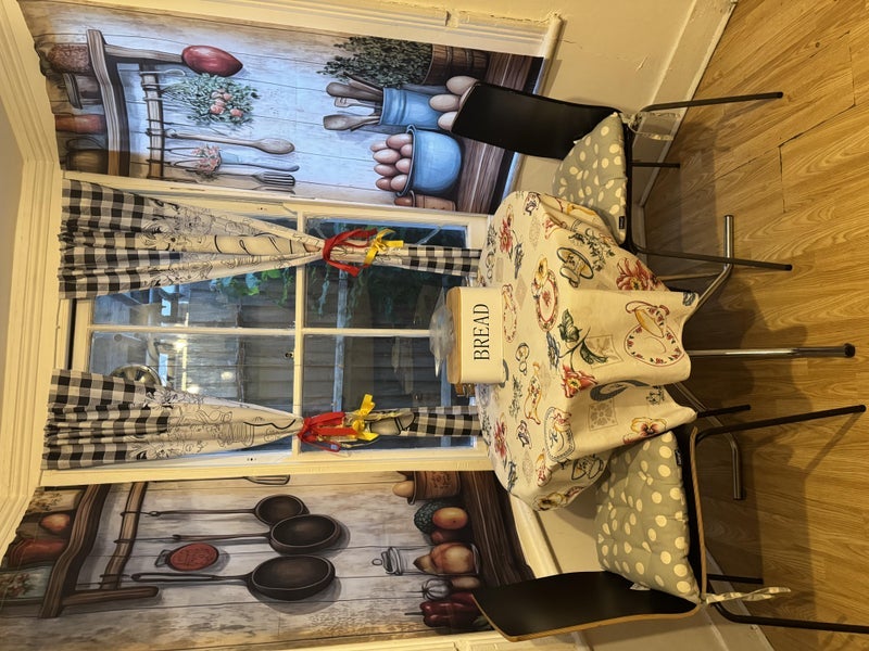 Room Hubert Grove in Greater London