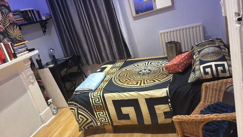 Room Hubert Grove in Greater London