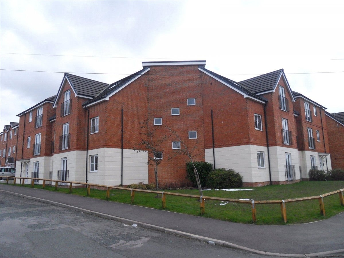 Flat Spindle Close in Kirklees