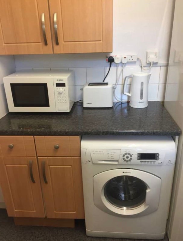 Room Clayton Street in Greater London