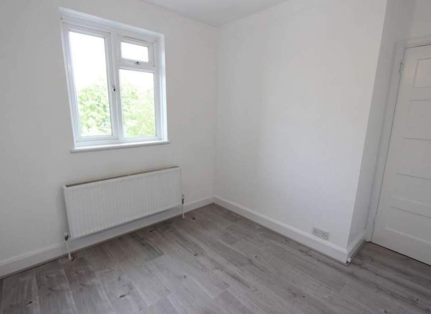 Flat Onslow Road in London