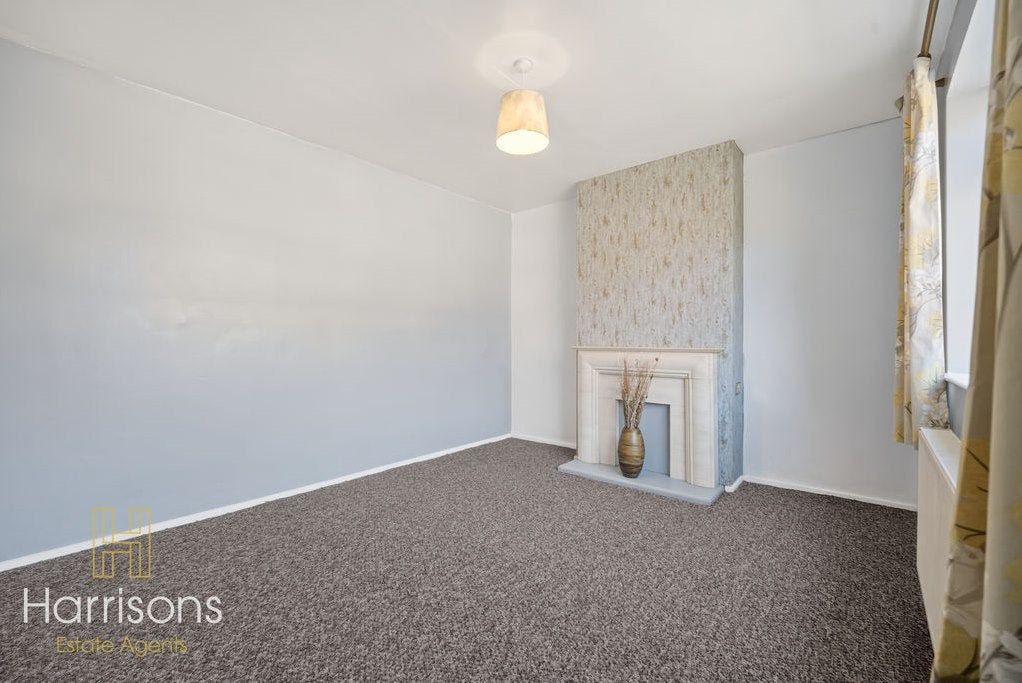 Flat Eskdale Grove in Farnworth