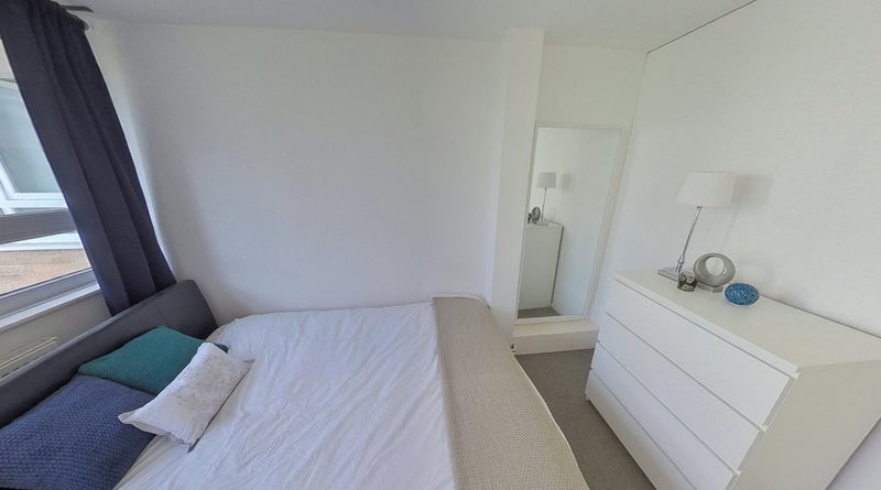 Room York Road in Greater London