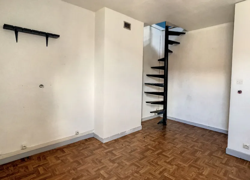 Flat Rue Eugène Jacquet in Lille