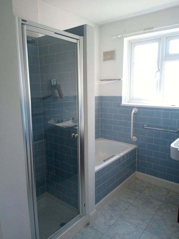 Room Colston Road in Greater London