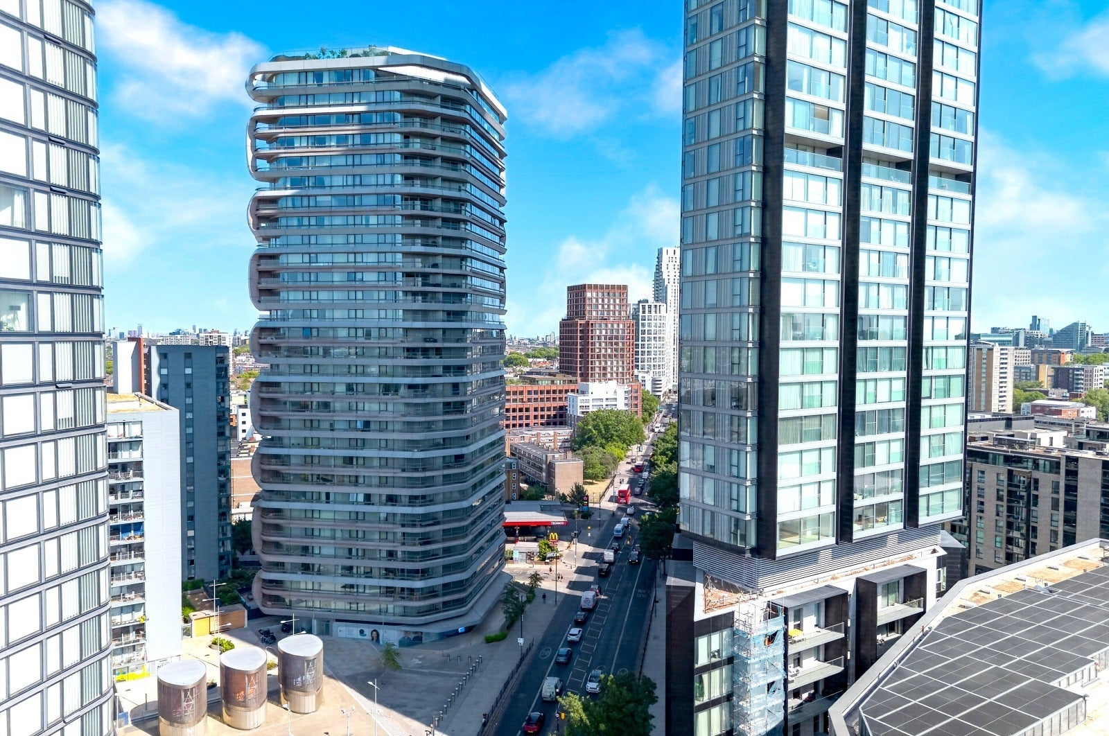 Flat City Road in Greater London