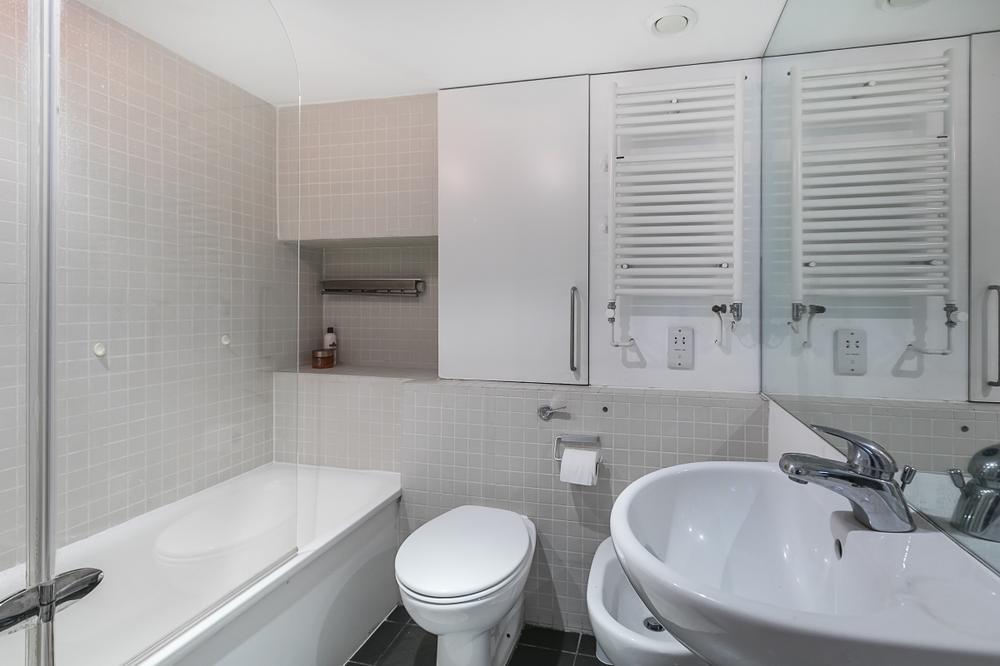 Flat Bickenhall Street in City of Westminster