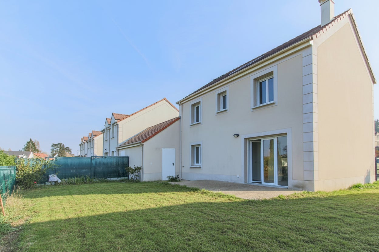 Maison Rue Charles de Meneau à Villiers-Saint-Frédéric