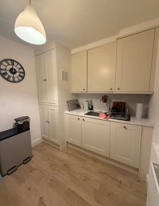 Room Doddington Place in Greater London