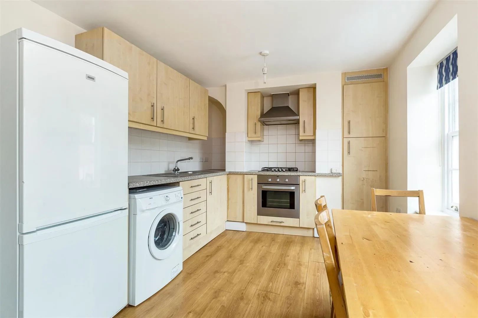 Flat Roehampton High Street in Greater London