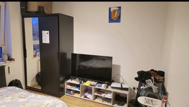 Room Loudoun Road in City of Westminster