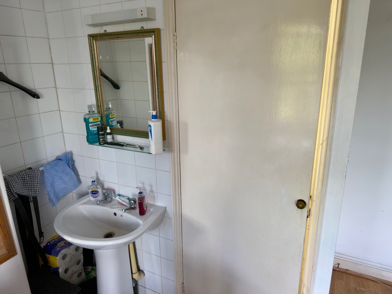 Room East India Dock Road in Greater London