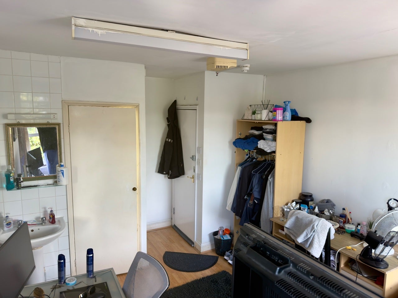 Room East India Dock Road in Greater London