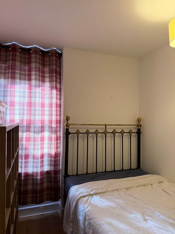 Room Capstone Road in Bournemouth