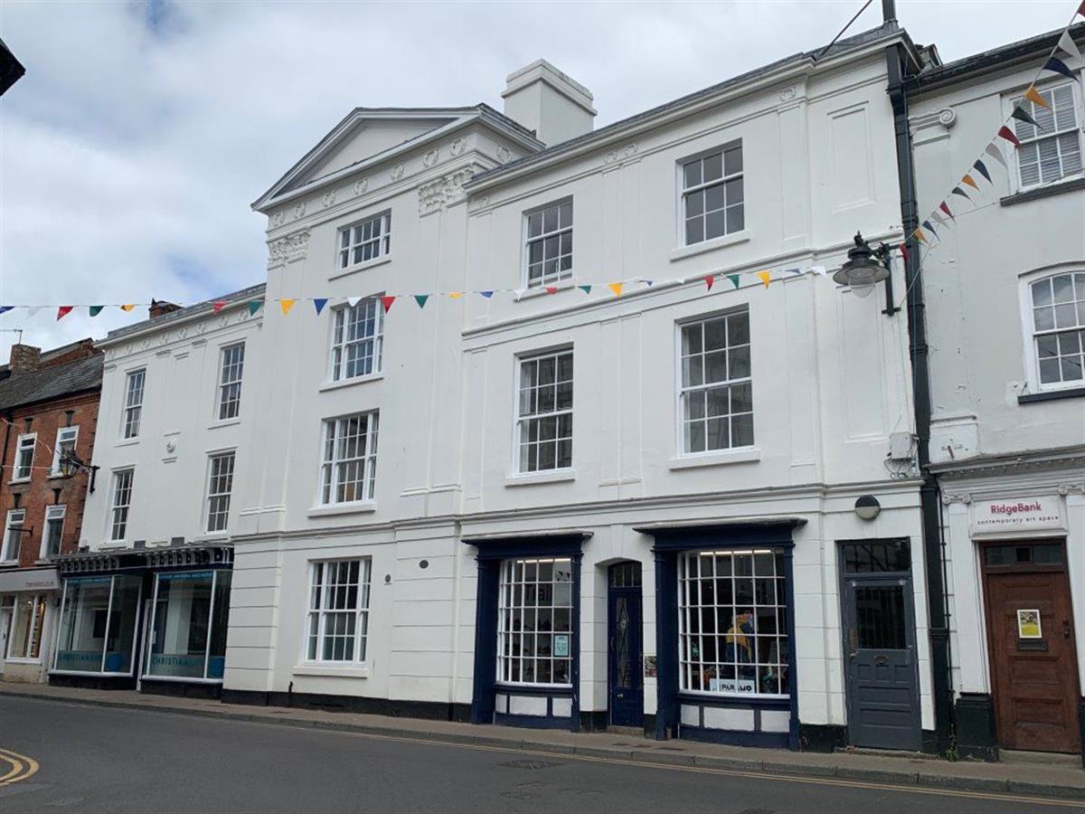 Flat High Street in Kington