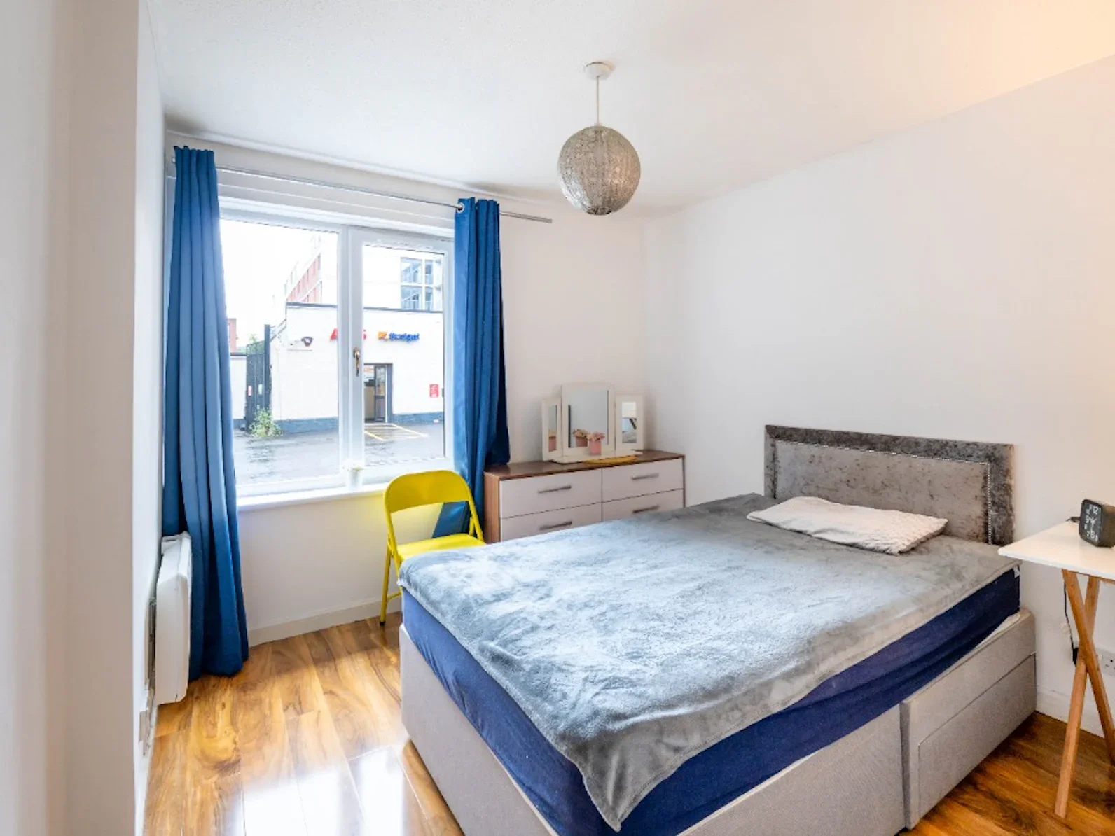 Flat Lochrin Place in City of Edinburgh