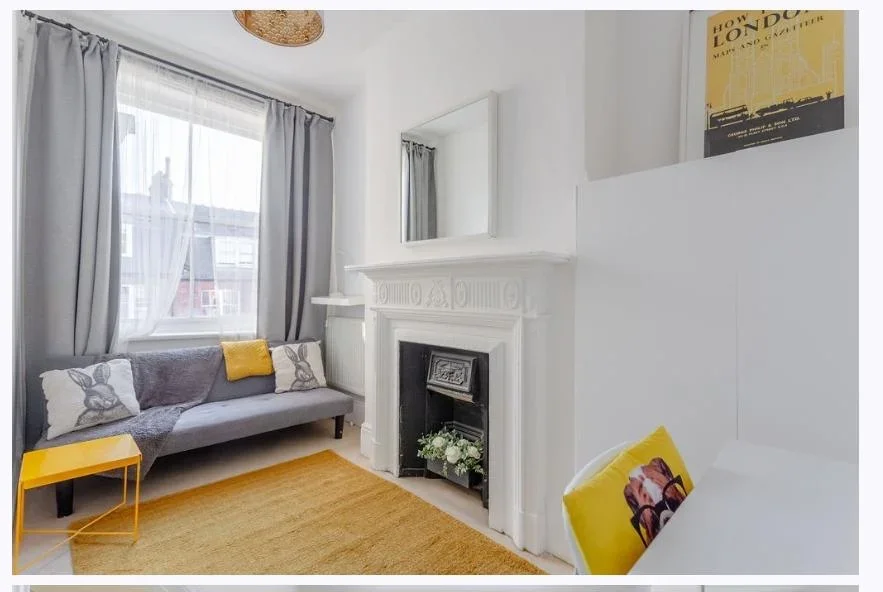 Flat Glenmore Road in Greater London