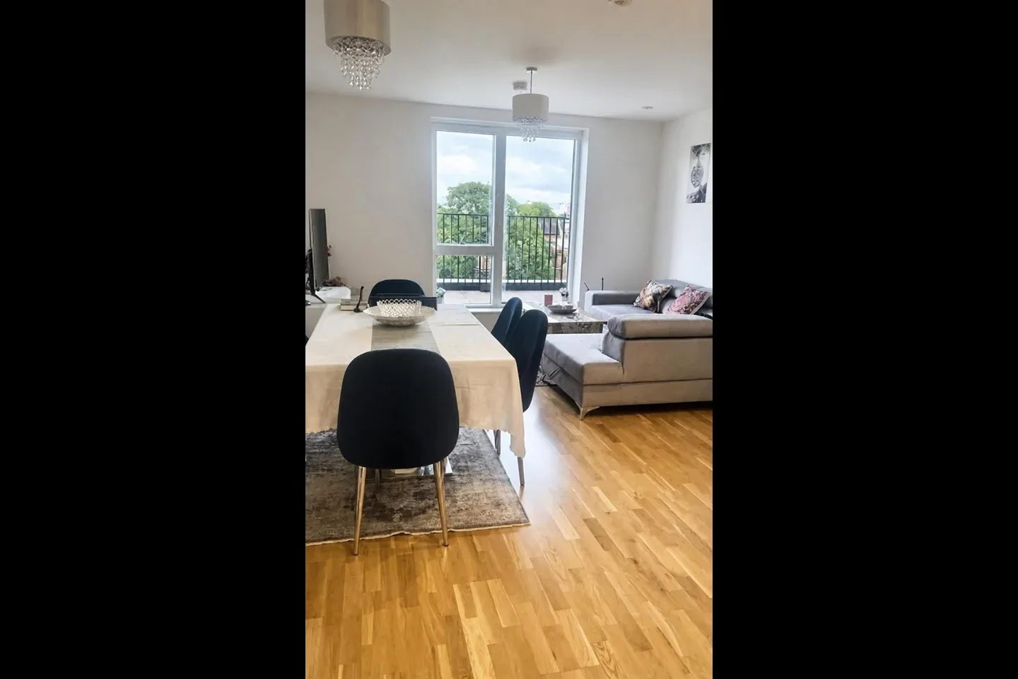 Room Mozart Street in City of Westminster