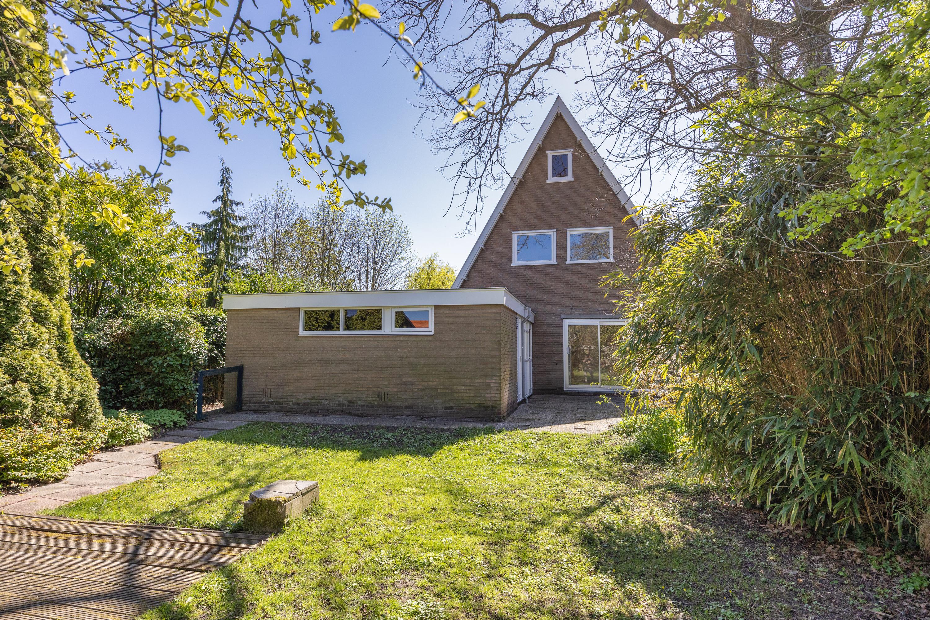 Vrijstaande woning te koop: Ds L Touwenlaan 13, Makkum