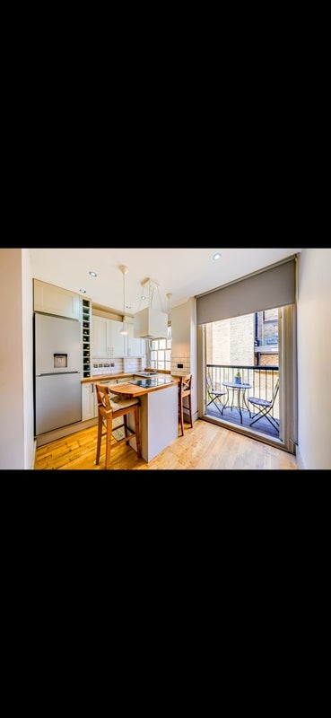 Flat Abbey Road in City of Westminster