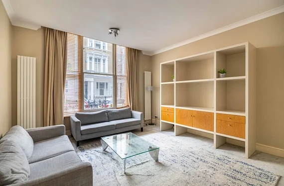 Flat Clanricarde Gardens in Greater London