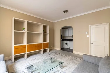 Flat Clanricarde Gardens in Greater London