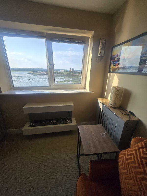 Room Lifeboat Quay in Poole