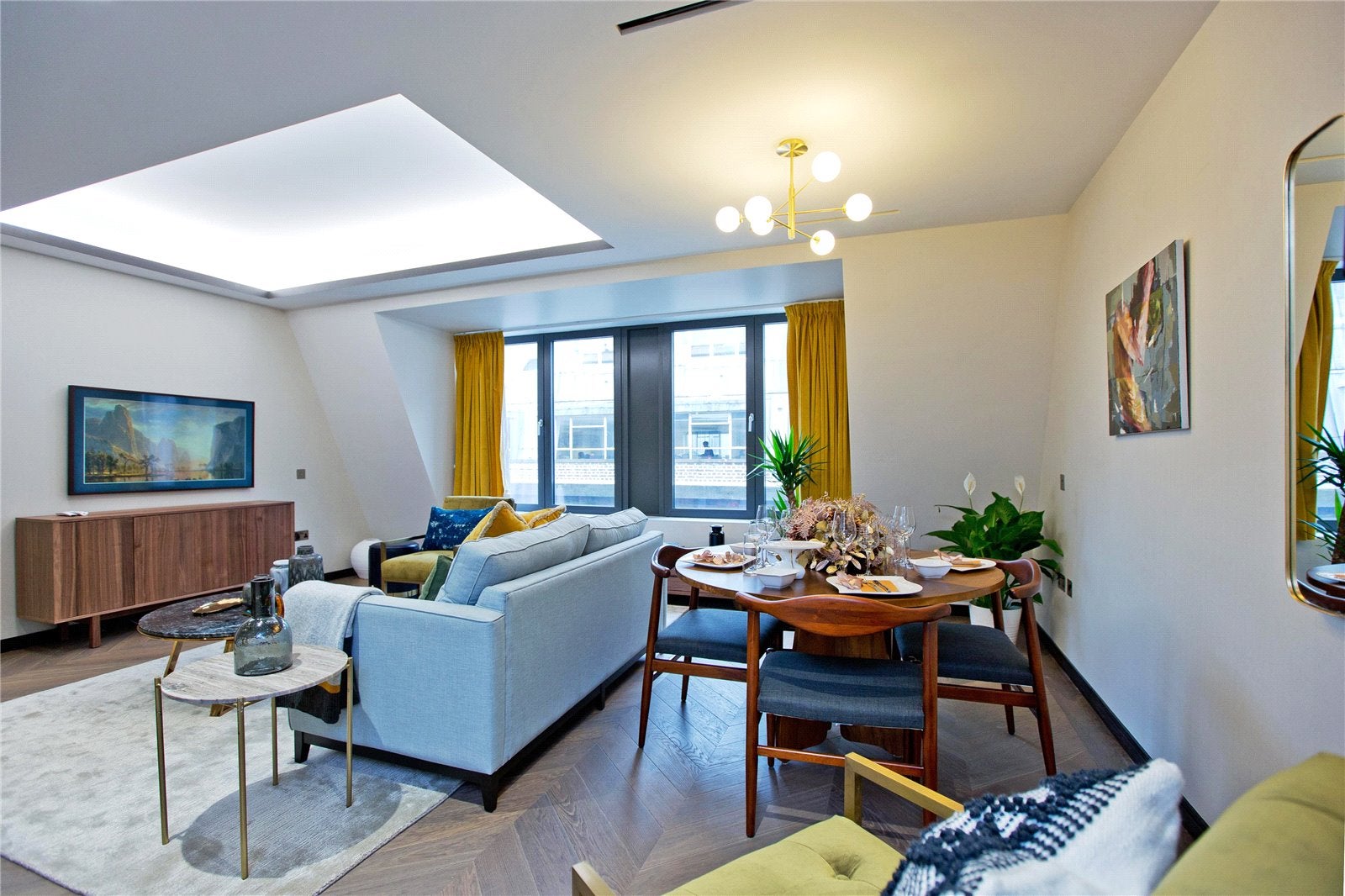 Flat Golden Square in City of Westminster