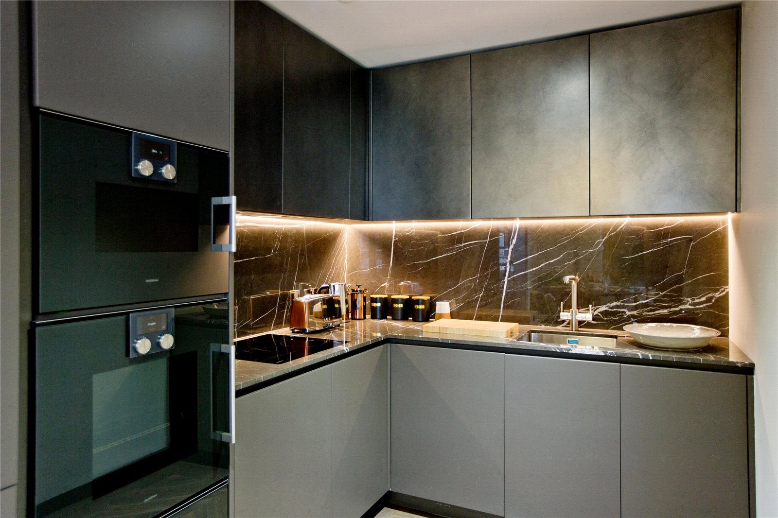Flat Golden Square in City of Westminster