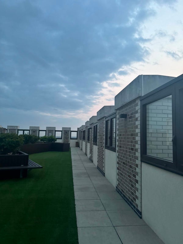 Flat Park Lane in Greater London