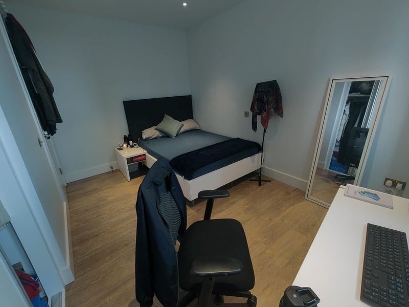 Flat Park Lane in Greater London