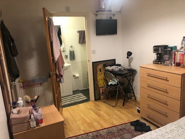 Room Gaselee Street in Greater London