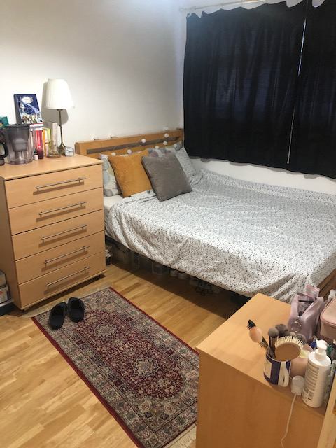 Room Gaselee Street in Greater London