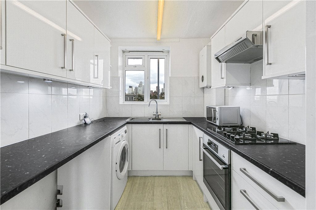 Room Stockwell Gardens in Greater London
