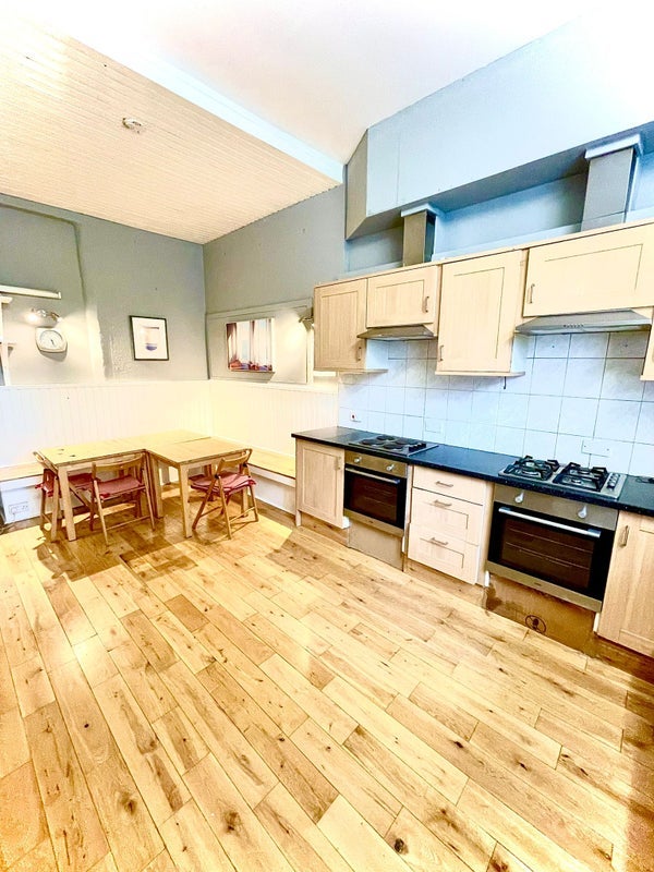 Room West Maitland Street in City of Edinburgh