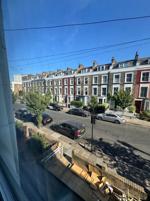 Room Arthur Road in Greater London
