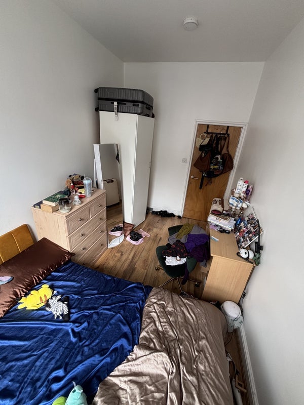 Room Arthur Road in Greater London