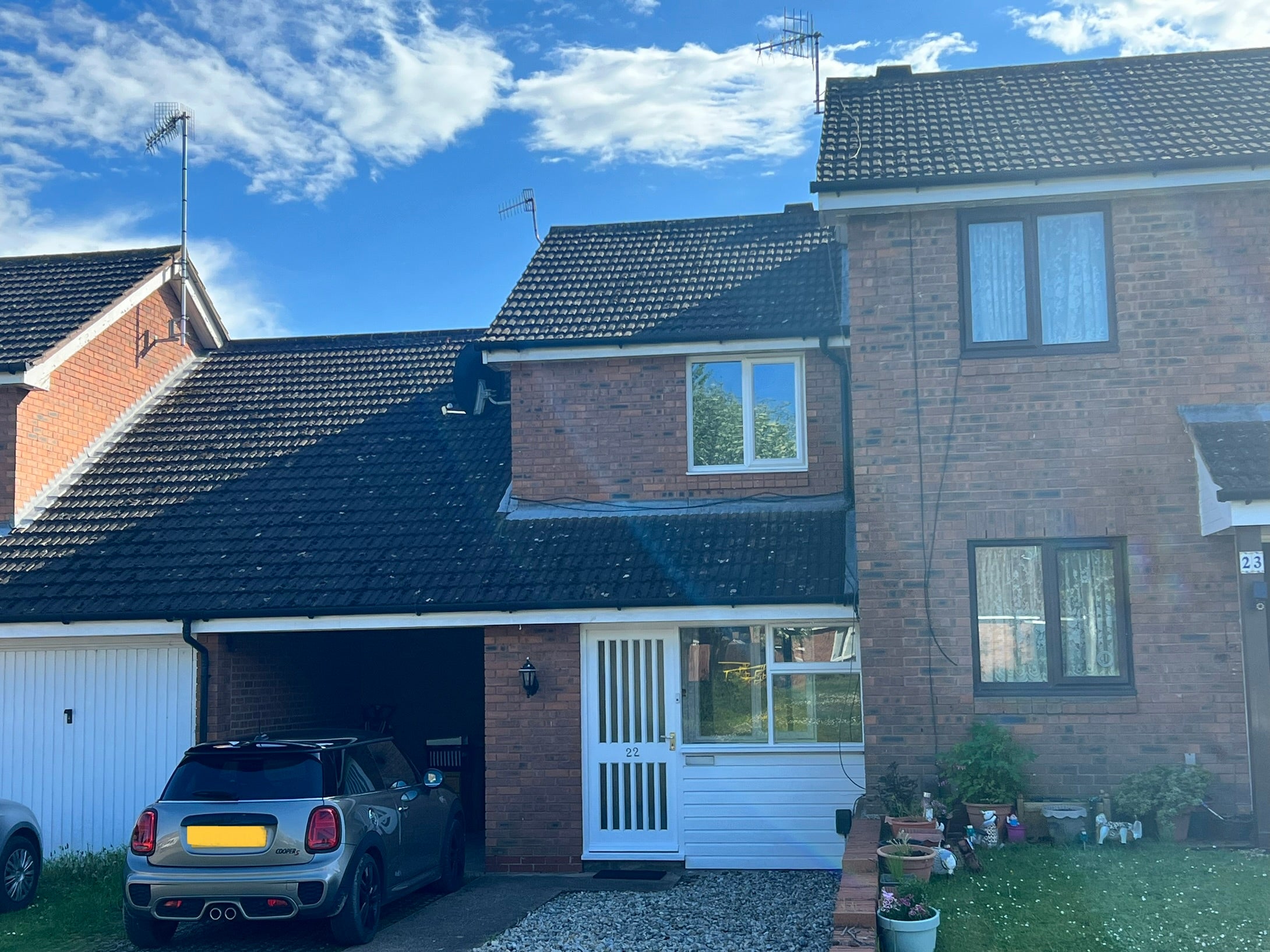 House Carew Close in Stratford-on-Avon